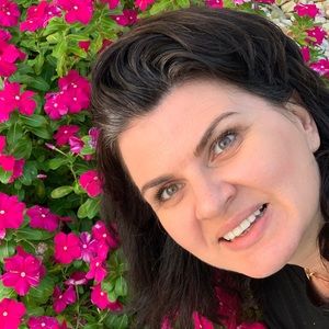 Meet your Posher, Valerie